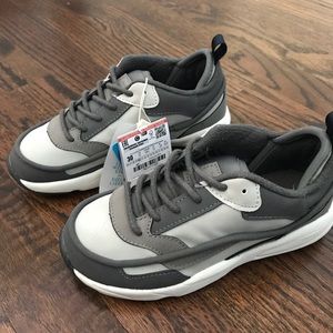 Zara boys grey sneakers lightweight sole